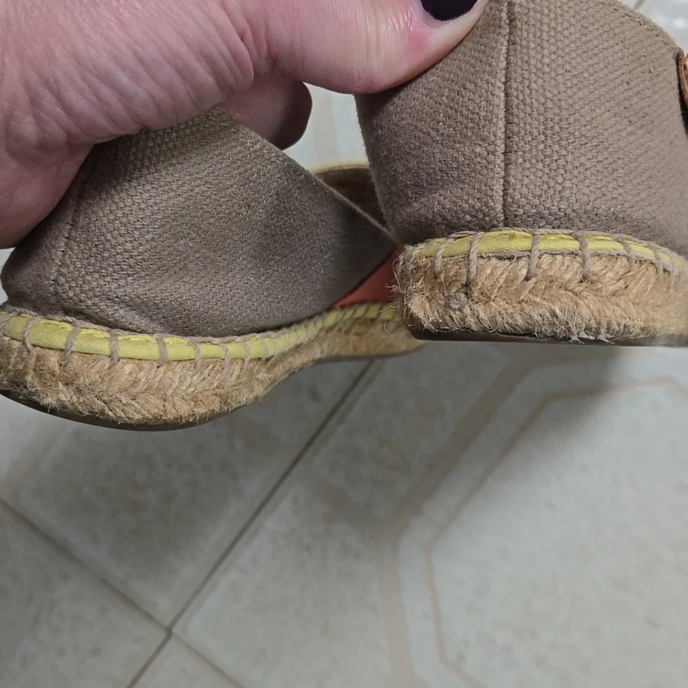 Sperry Espadrilles size 9 beige, lime green and neon details. Super Comfy!! - Picture 5 of 9